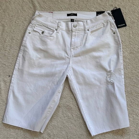 True Religion Ricky Snap Flap Frayed Hem Denim Shorts in optic white NWT - Picture 1 of 7